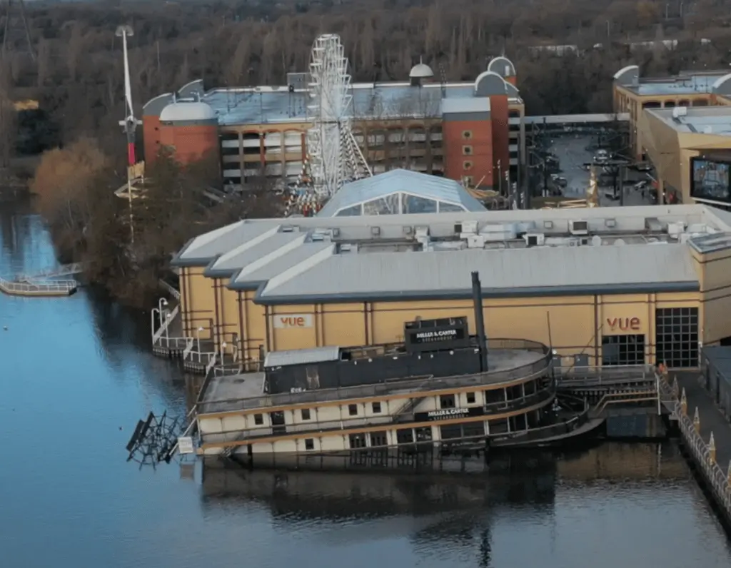 A Floating Restaurant Has Partially Submerged In Lakeside shopping Centre A Floating Restaurant Has Partially Submerged In Lakeside shopping Centre