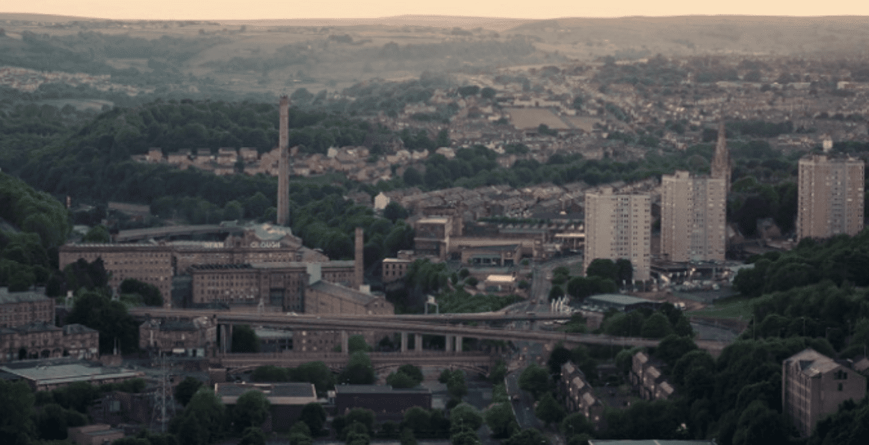 After A House In Calderdale Was Set On Fire, Police Are Looking For Witnesses