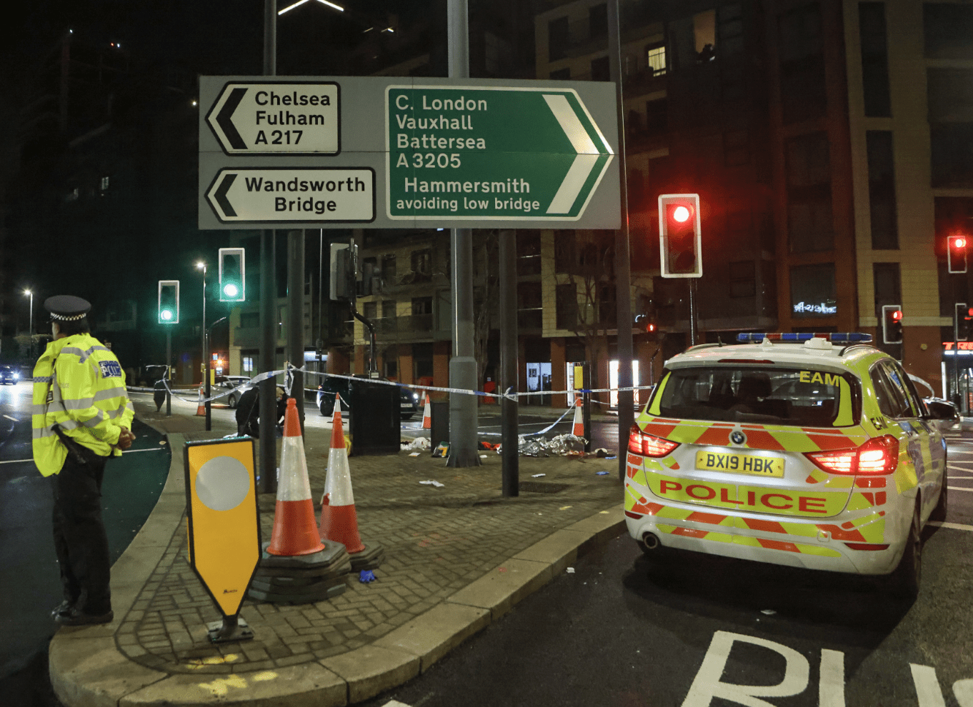 Bloodbath After Multiple Persons Stabbed On Wandsworth Bridge In South West London