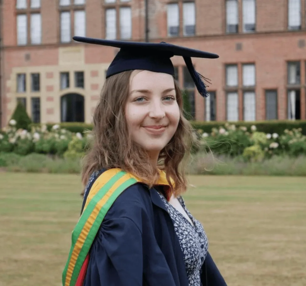 Tragic Christmas Eve Crash on Sheil Road Kills 22-Year-Old Rachael Moore – Police Urge Witnesses to Step Forward