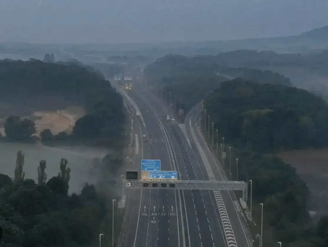 Thick Fog Causes Travel Chaos Across England as Met Office Issues Yellow Warning – Beast from the East Freeze Looms