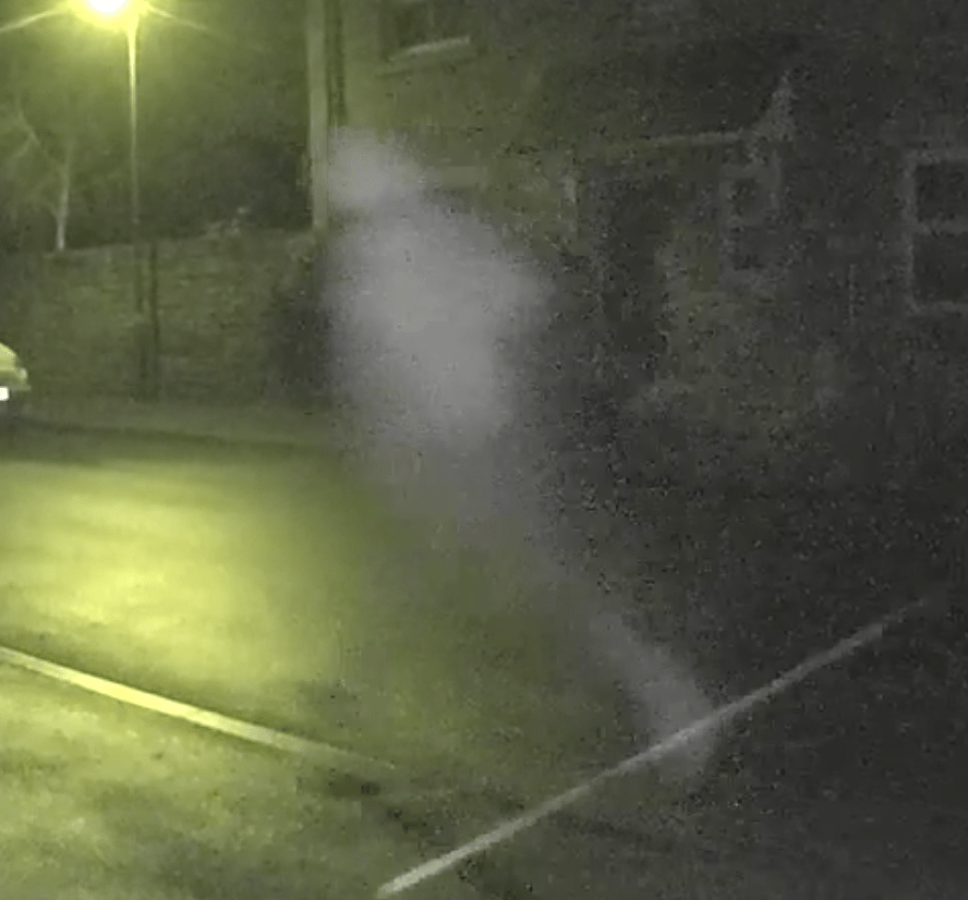 Police Are Looking For Witnesses After A Woman Was Pushed In The Face And Her Phone Was Stolen In Trowbridge