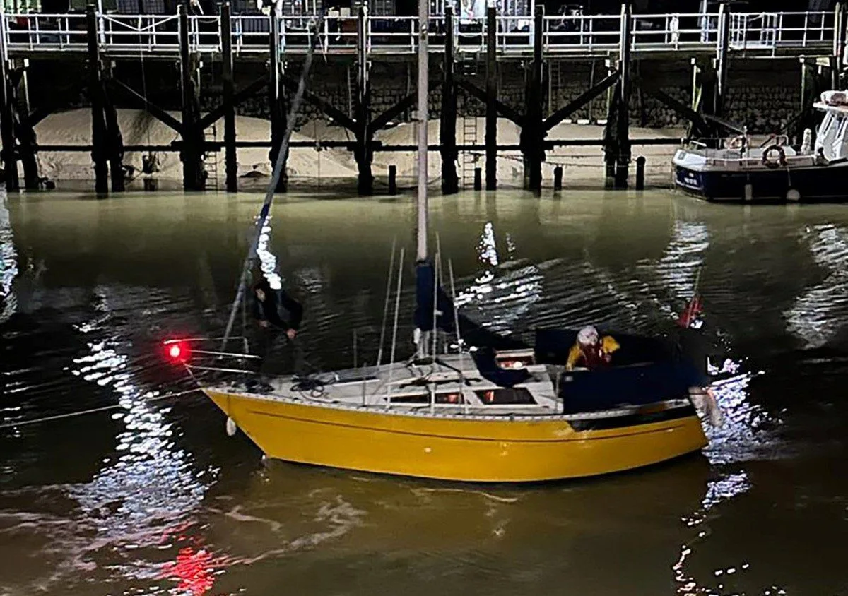 Rye Lifeboat Rescues Sick Skipper and Stricken Yacht in Daring Tide Race Off Jurys Gap