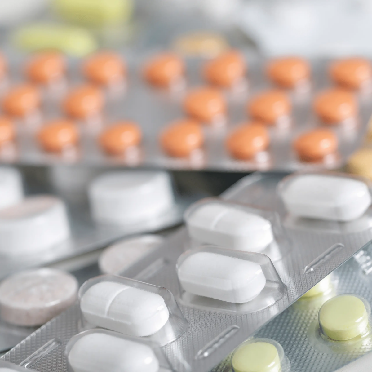 Berkshire Couple Jailed for £1.6M Illegal Medicine Racket After 1.3M Pills Seized in Maidenhead Raid