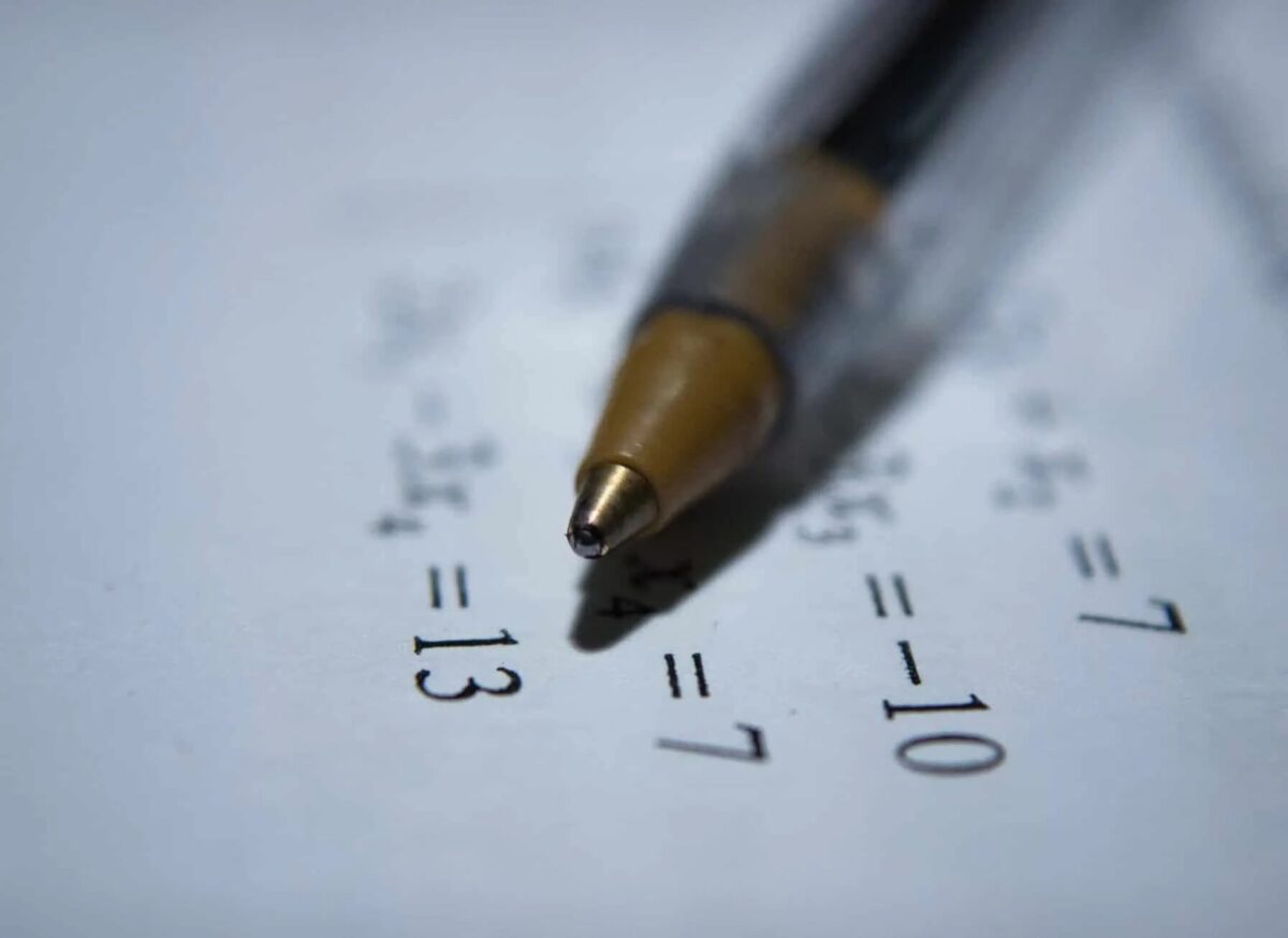 The prime minister is considering plans to ensure that all English students study some form of math until the age of 18