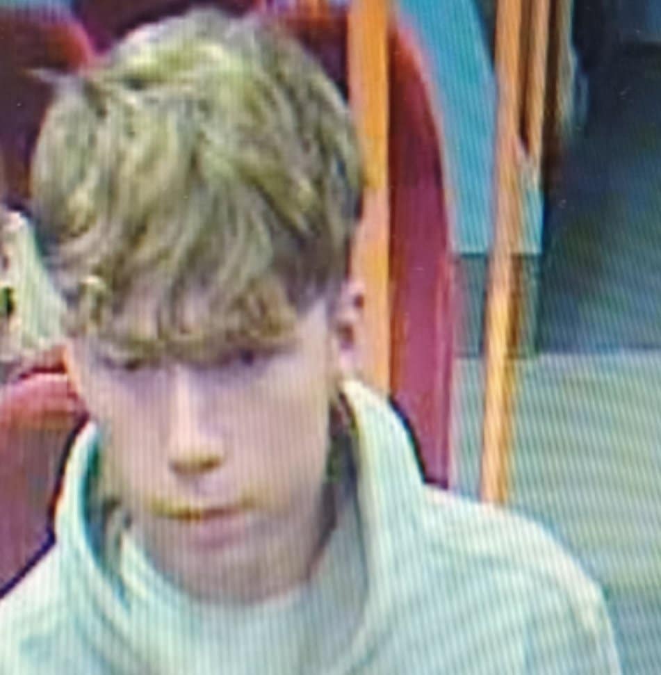 Detectives Investigating A Rape Which Took Place Outside Wokingham Station Are Today Releasing This Cctv Image Of A Man They Would Like To Speak To