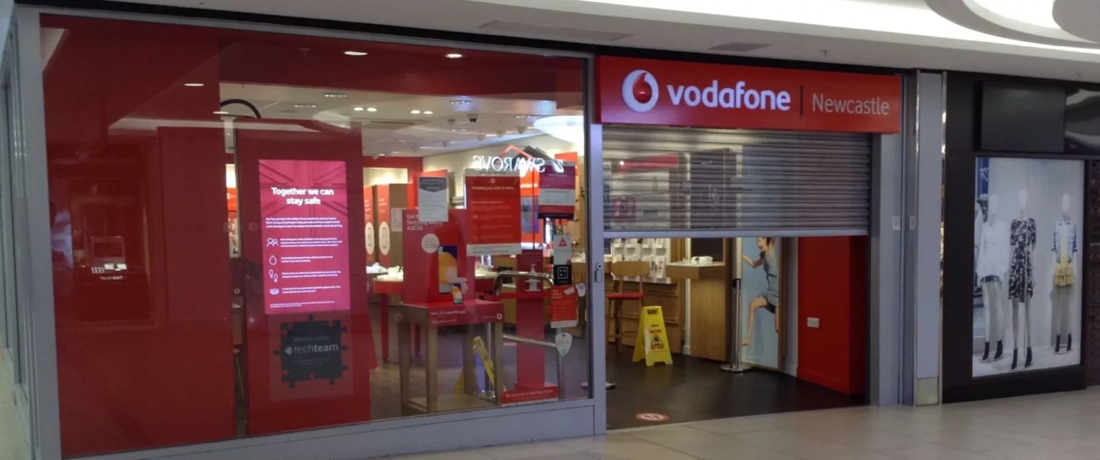 Vodafone Customers In The Uk Are Experiencing Broadband Internet Service Outages, With More Than 2,700 Complaints Reported On Downdetector