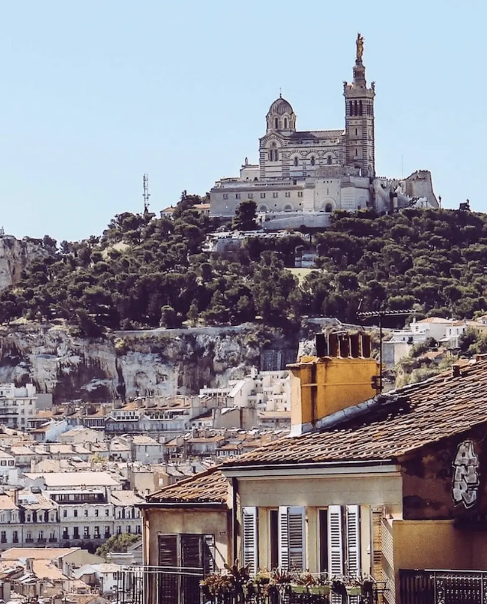 An apartment block in Marseille’s La Plaine district collapsed in an apparent explosion on Sunday