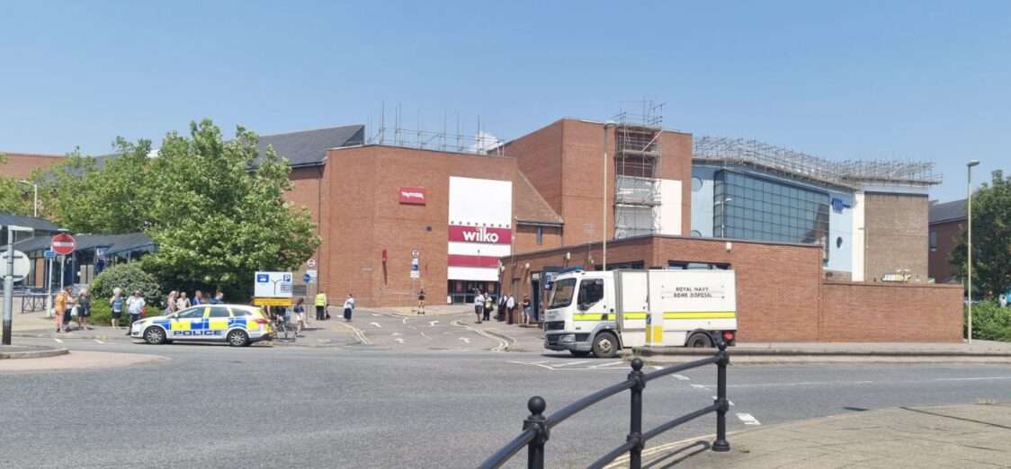 A Suspicious Package In Fareham Town Centre Has Been Made Safe By Bomb Disposal Experts