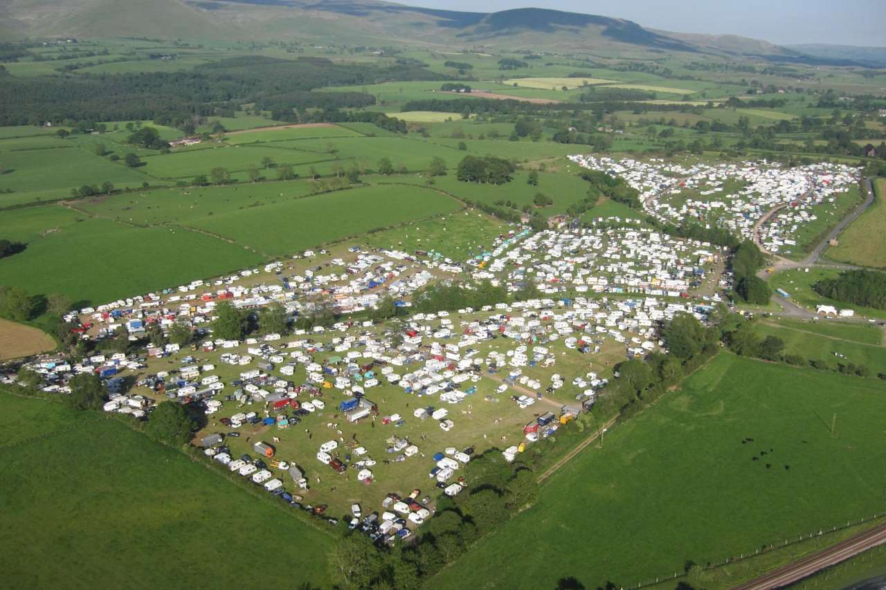 Police Have Information That There Are A Number Of Groups Intending To Travel To Appleby Horse Fair This Weekend Intent On Causing Serious Violence As Part Of On-going Feuds Between Different Groups