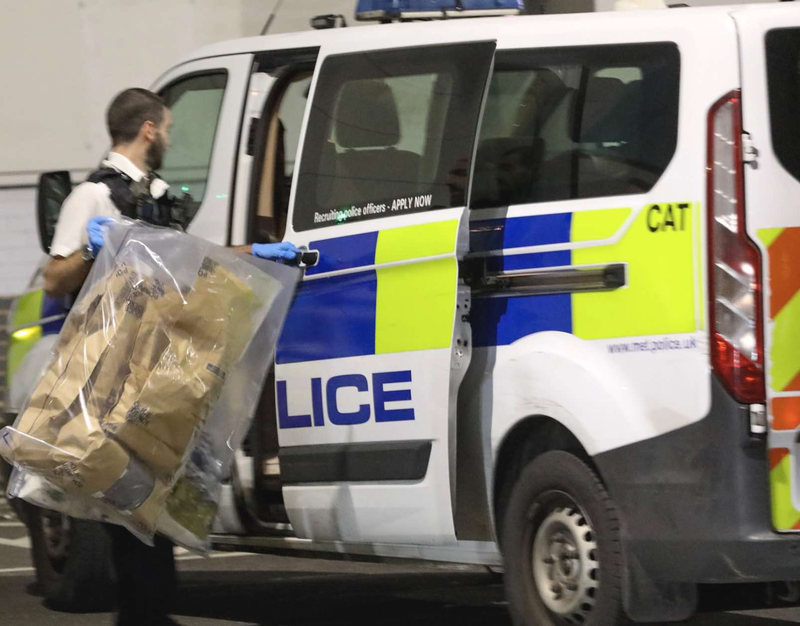 Sixteen Year Old Boy Rushed To Hospitial With Stab Wounds After Dagenham Argos Drama