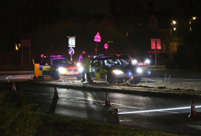 Police Close A33  Basingstoke Road Near Abbots Worthy  Following Serious Collision