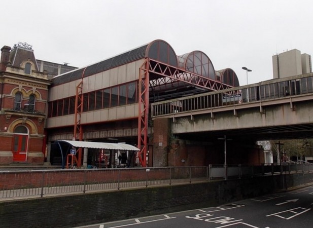 Police Investigate Hit And Run After  Teenager Is  Hit By Taxi  In Portsmouth