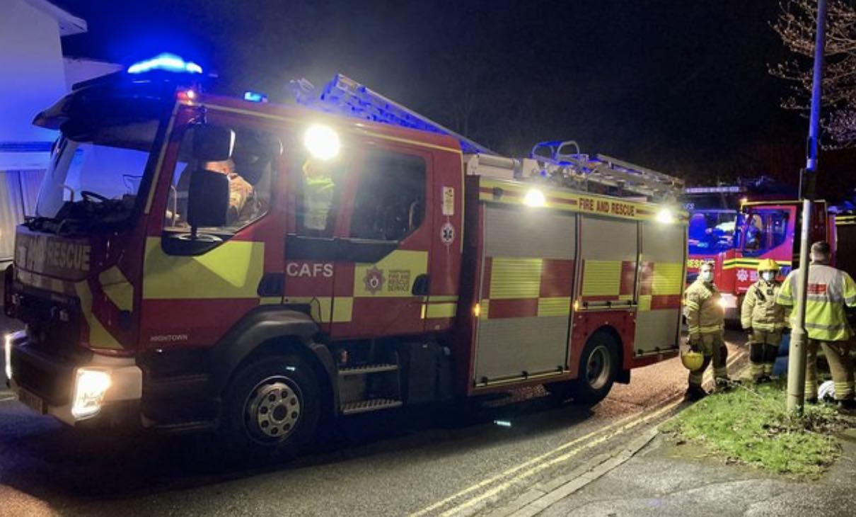 Person Trapped Under Bus On Park Lane In Portsmouth As Emergency Services Close A Number Of Roads