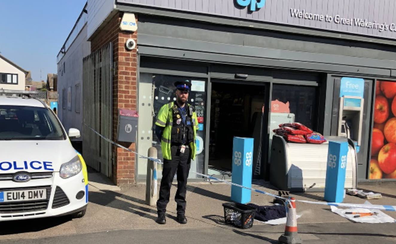 Officers Investigating A Burglary Are Appealing For Witnesses And Information Following An Incident In High Street #greatwakering