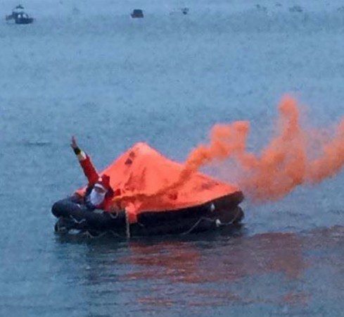 Portsmouth Lifeboat Answers Santa Call Of Distress