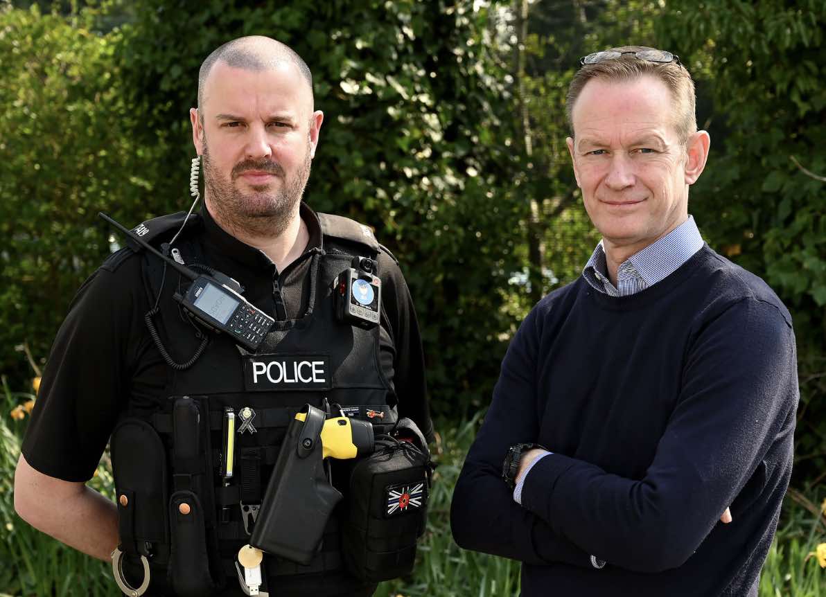 Two Thames Valley Police Officers Who Rescued An Unconscious Woman From A Burning Building Have Won A Thames Valley Police Federation Bravery Award