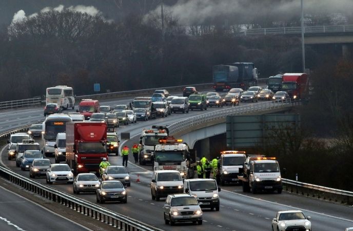 Family Cut From Car After Three Vehicle Crash  On M27 Near Hamble