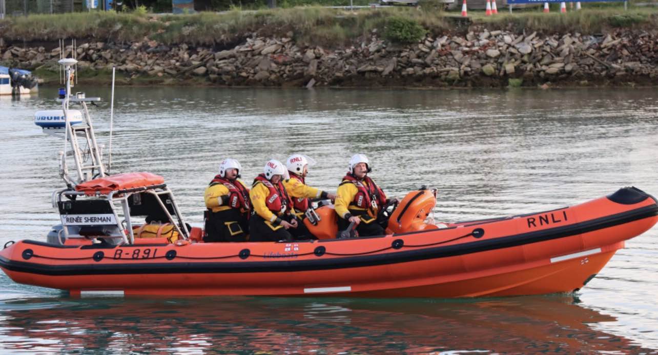 Lifeboat Launched Following A Report From Sussex Police That A Male Swimmer Had Been Seen In The Sea In Bognor Regis