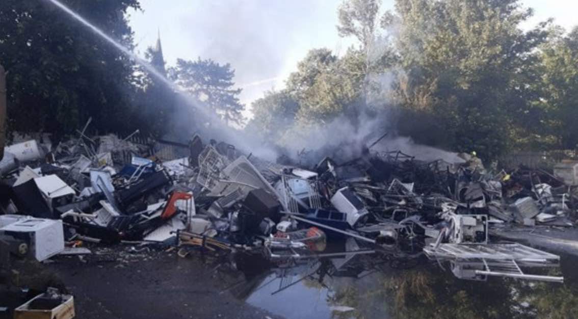 Four Fire Engines And Around 25 Firefighters Tackled A Fire At A Metal Scrap Yard On Mitcham Road In Croydon