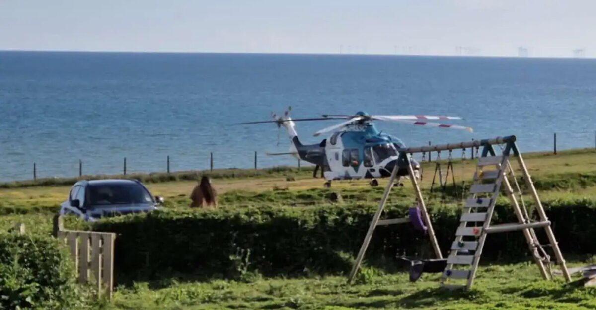Paraglider  airlifted after crashing into rocks in Telscombe