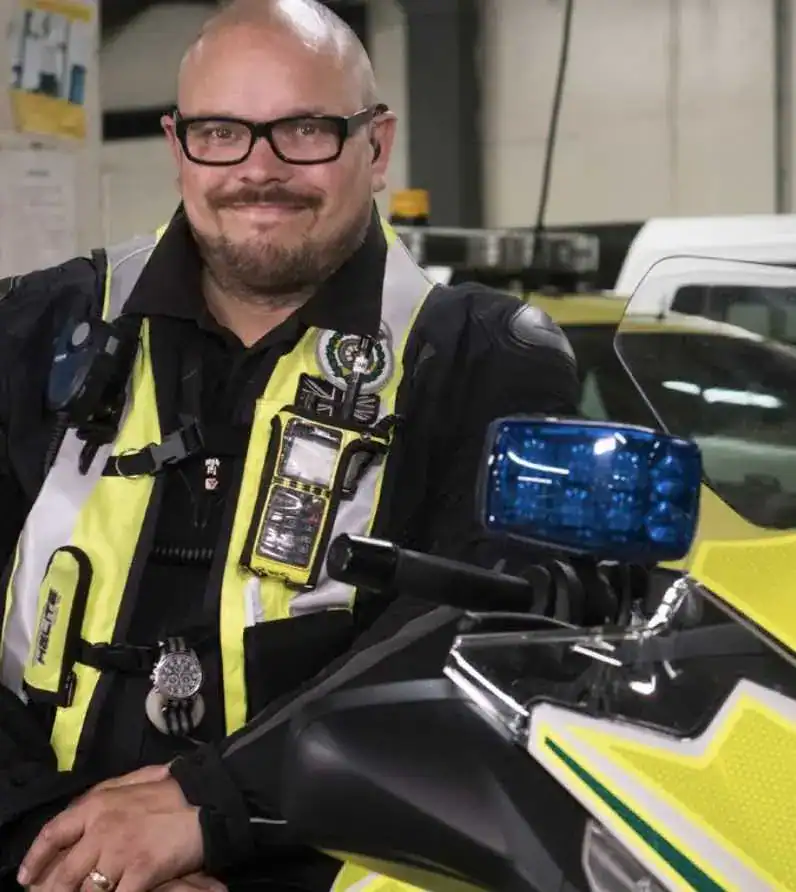 Deaf London Paramedic Richard Webb-Stevens Wins Queen’s Ambulance Service Medal for Life-Saving Heroism