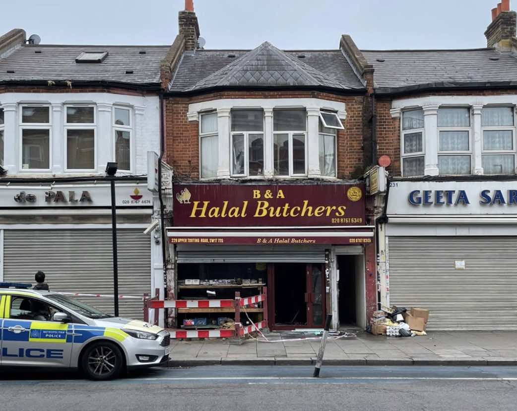 In The Early Hours Of Saturday Morning, Firefighters Responded To A Fire At A Shop On Upper Tooting Road
