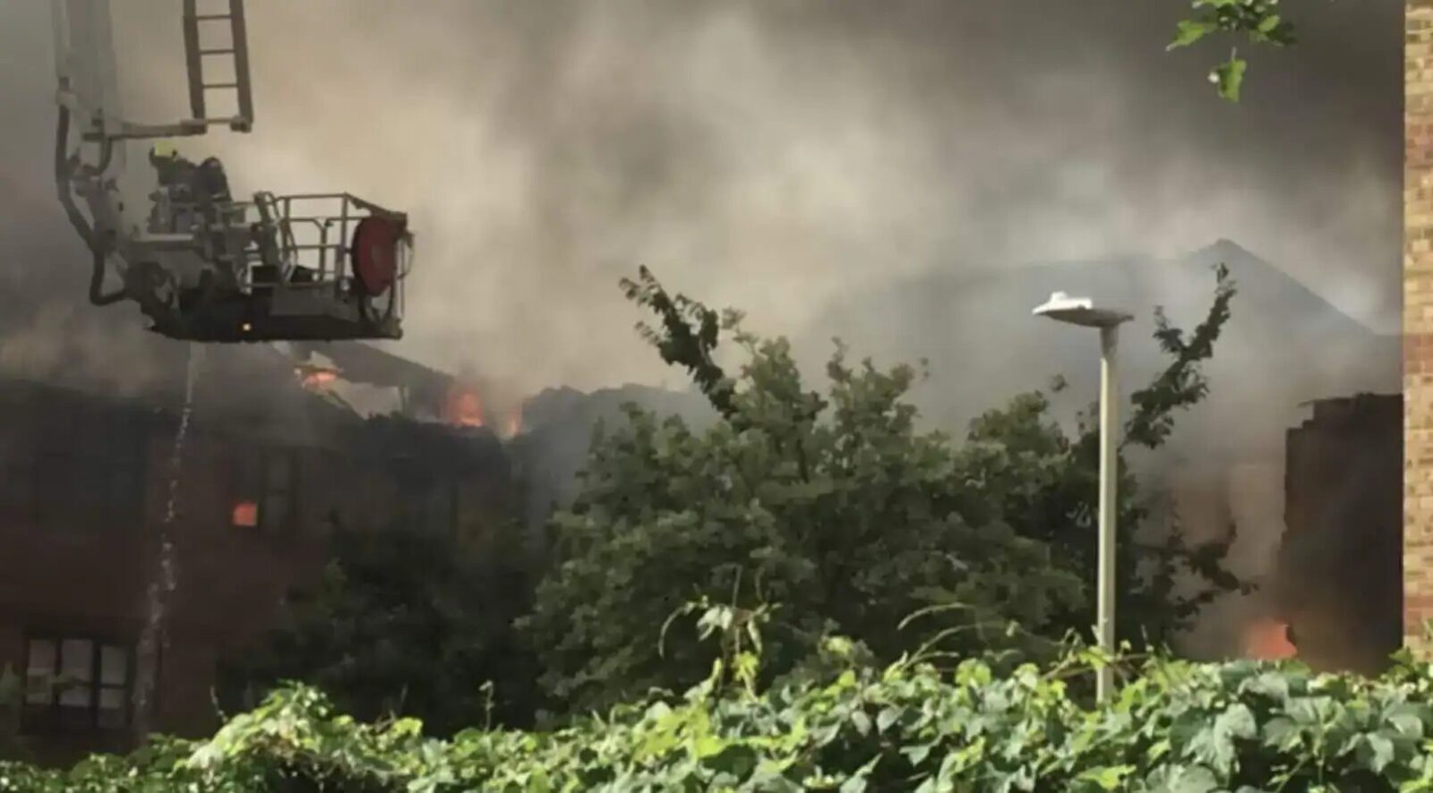 Major incident declare after explosion at block of flats in Bedford
