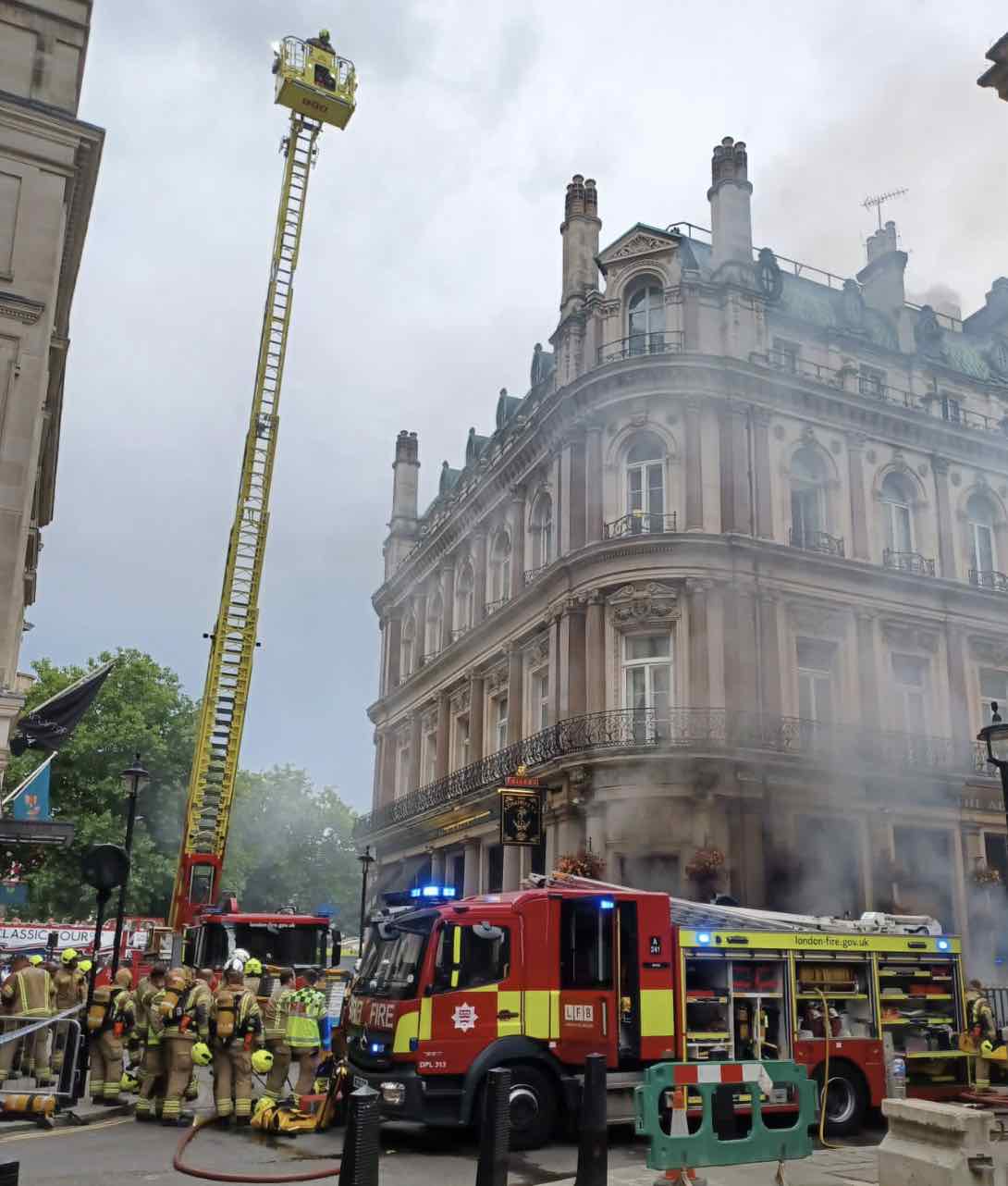 A Pub Fire In Trafalgar Square Was Tackled By 20 Fire Engines And Approximately 125 Firefighters