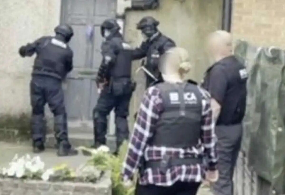 Dawn Raids Nab People-Smuggling Gang Using Hidden Lorries to Ferry Migrants Into UK