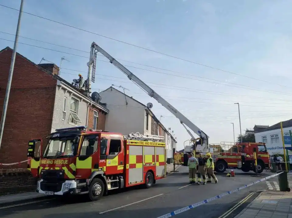 Southsea Road closed atter building collapse