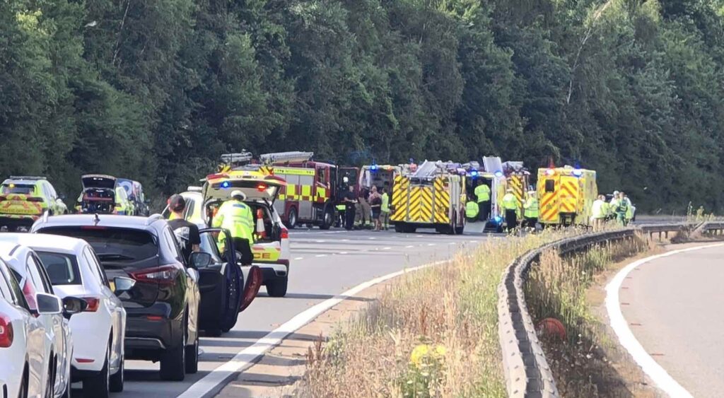 M25 To Remain Closed For Sometime To Assist With Investigation Work  After Family Of Five Are Involved In A Collision