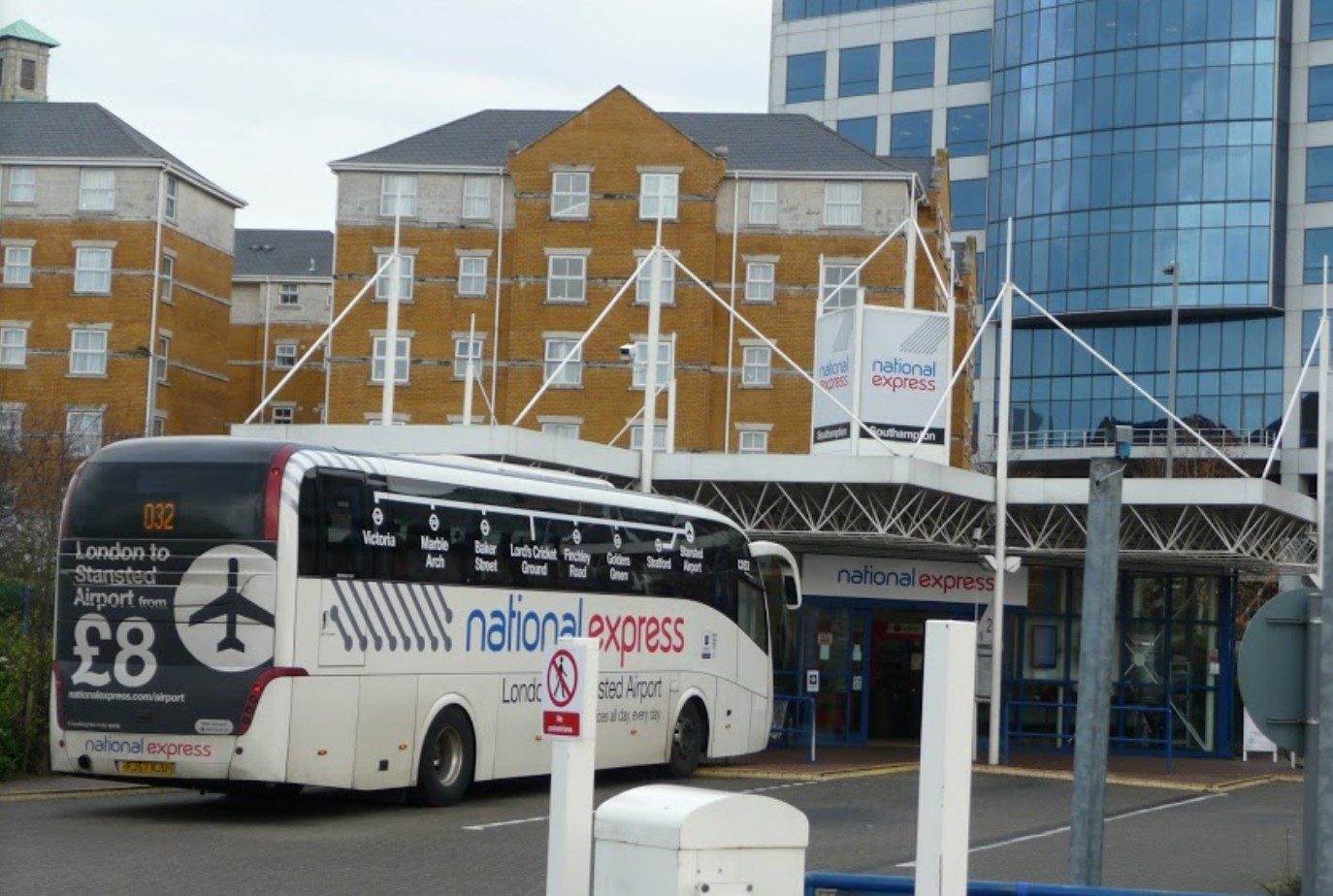 Armed Man Arrested After Gun Wielding Cop Shake Down On National Express Coach In Southampton