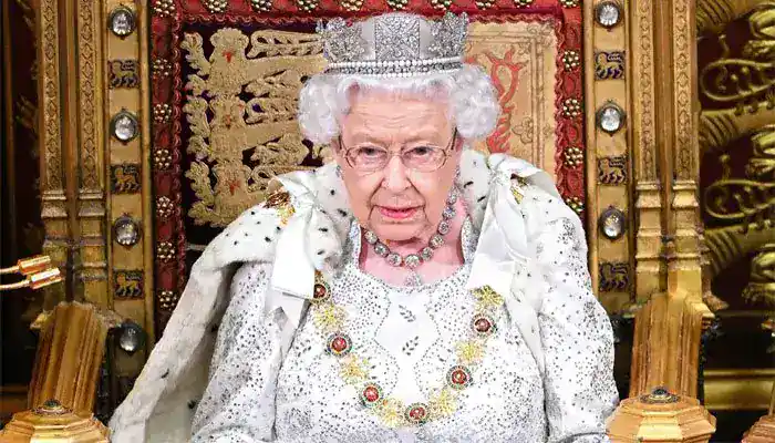 Queen Elizabeth II Dies Aged 96: Britain Mourns Longest-Reigning Monarch as King Charles Ascends Throne