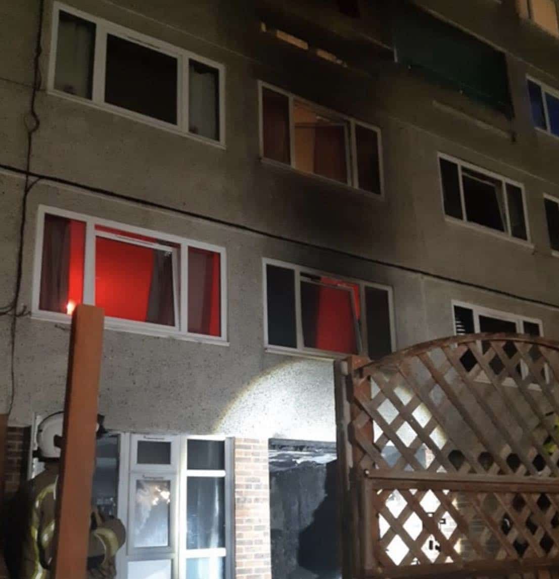 Four Fire Engines And Around 25 Firefighters Tackled A Flat Fire On Titmuss Avenue In Thamesmead