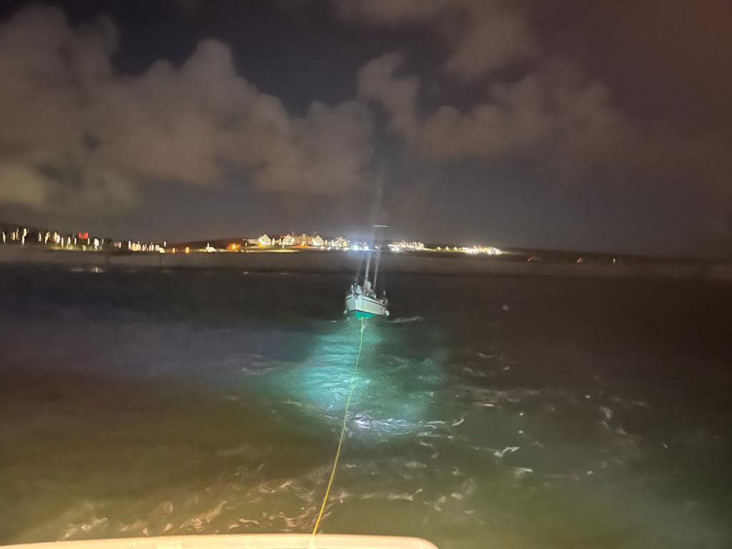 Coastguard And Shoreham Lifeboat Back To Back Call Outs Thursday Night