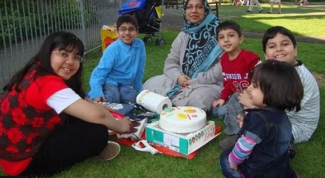 A Father Whose Wife And Five Children Were Killed In A House Fire Ten Years Ago Says He Still Has "hope" That The Perpetrators Will Be Apprehended