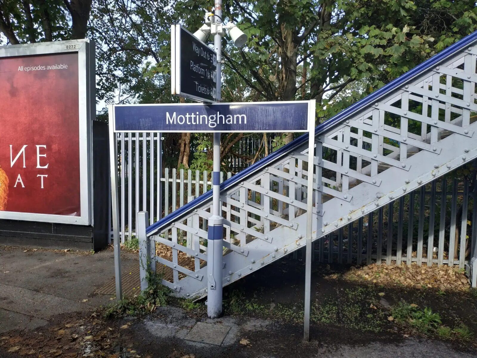 Train Hits Person Near Mottingham – Sidcup Line Suspended with Air Ambulance Called