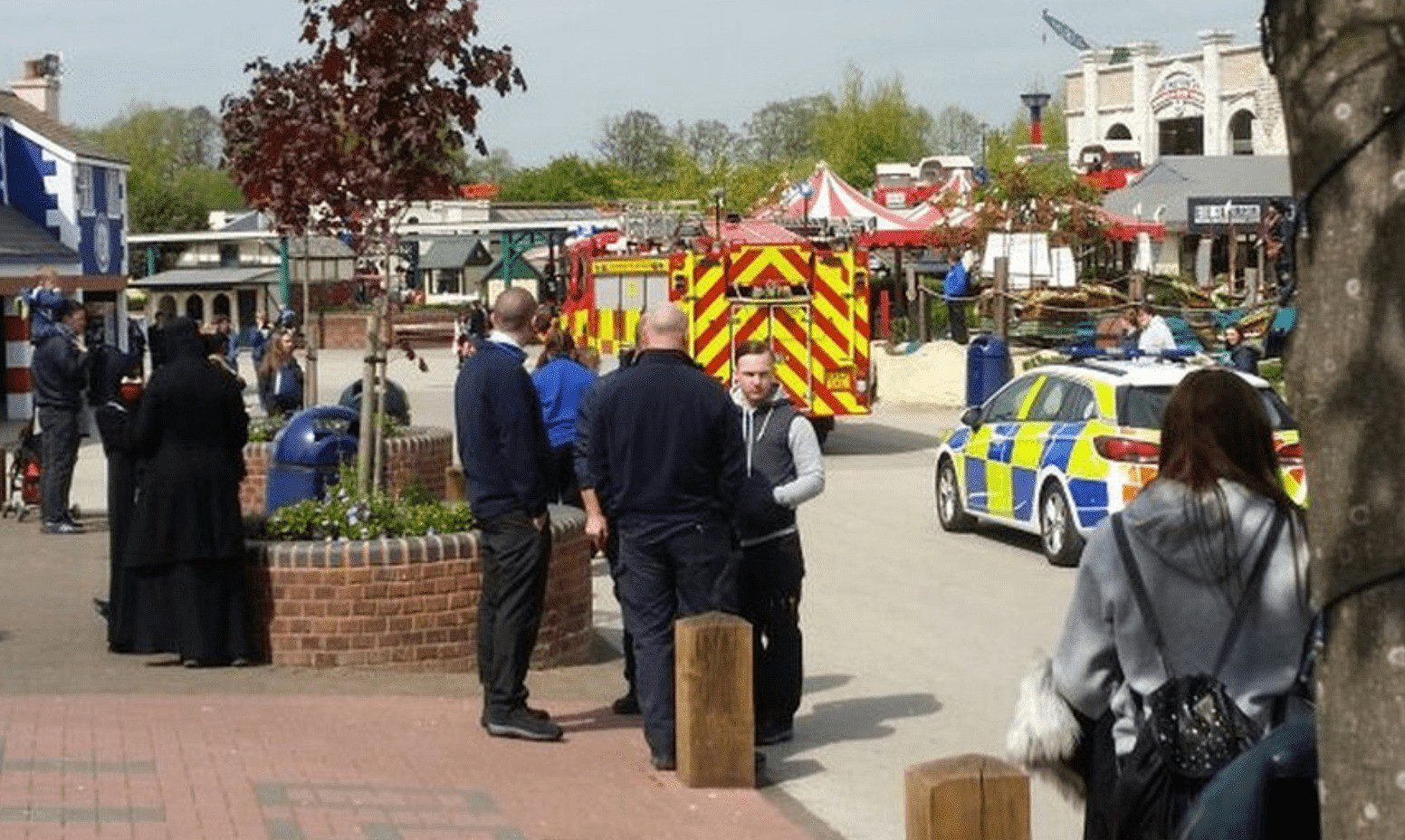 11 Year Girl Dies After Fall From Water Ride At Drayton Manor In Staffordshire