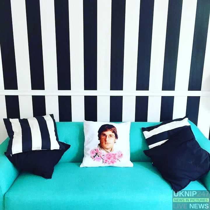 Beyonce South For Hilarious Southsea Flat Mate In Charles Dickens Built House