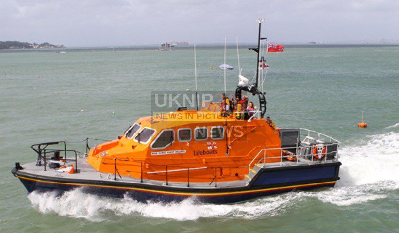 Bembridge Lifeboat Launched After Party Cut Off By The Tide