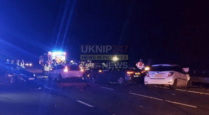 Updated:police Close Junction 11 On The M27  Motorway Following Serious Collision Involving  Six Vehicles