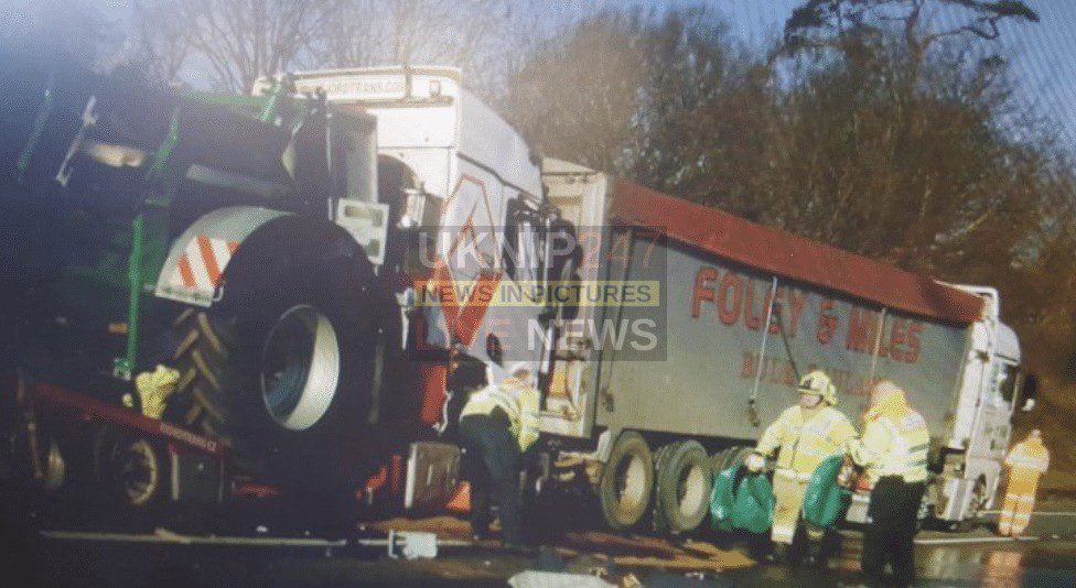 Emergency Services Close M25 In Both Directions As Air Ambulance Lands Following Major Crash Involving Two Lorries