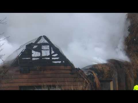 Sixty Fire Fighterstackle Thatch Fire At Farmhouse  Near Romsey
