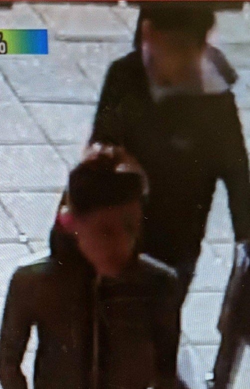 Police  Release  Cctv Images  After Hedge End Carphone Warehouse  Theft