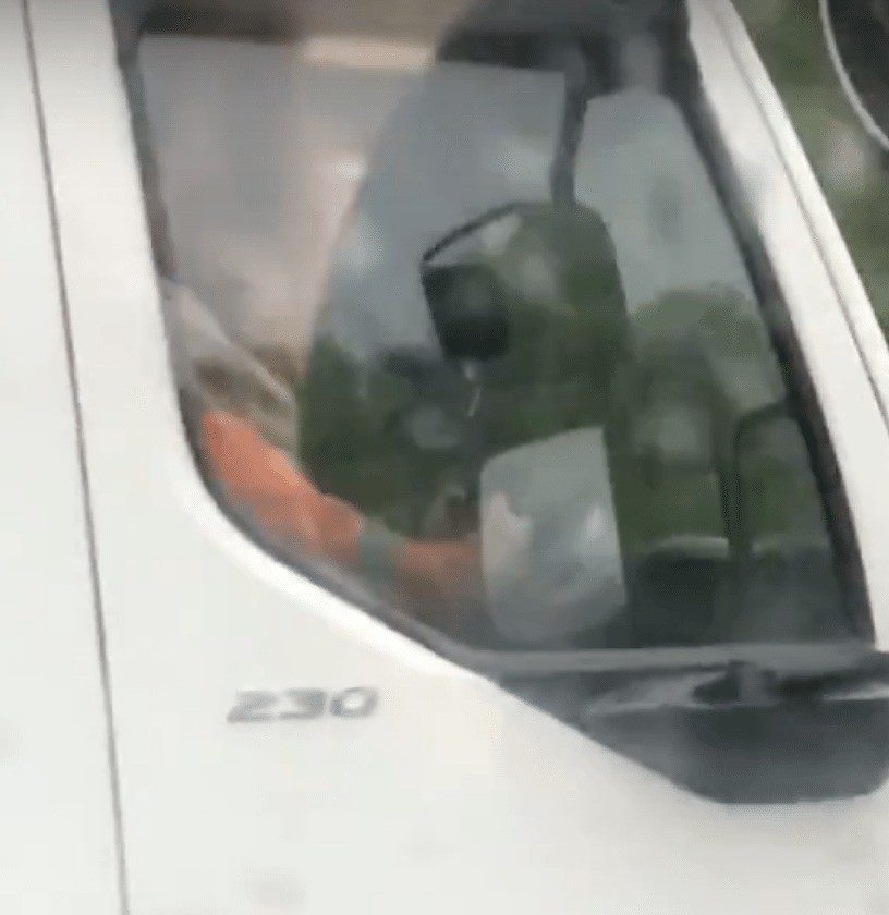 Shocking As Hgv Roadworker Is Caught Using His Mobile On The M27 Motorway