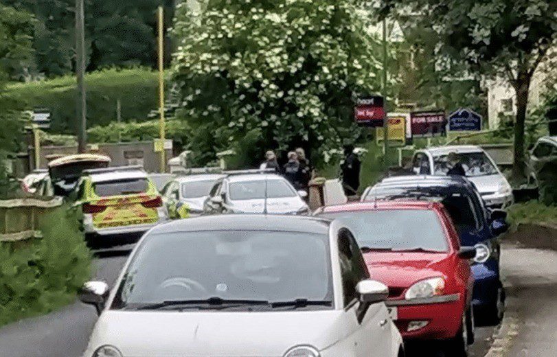 Road On Lock Down In Greenhithe Following Armed Stand Off With Police
