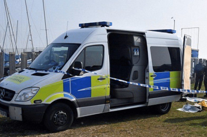 Police Seal Off Hilsea Lilo In Portmsouth  After Explosive  Find