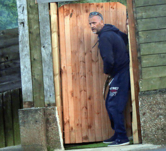 Isle Of Wight Con Man Lord Andrew Francis  Uses Vulnerable Pensioner In Ryde Cafe Scam