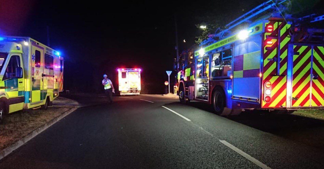 Fire Crews Called To Car Roll Over  In Colwell On The Isle Of Wight